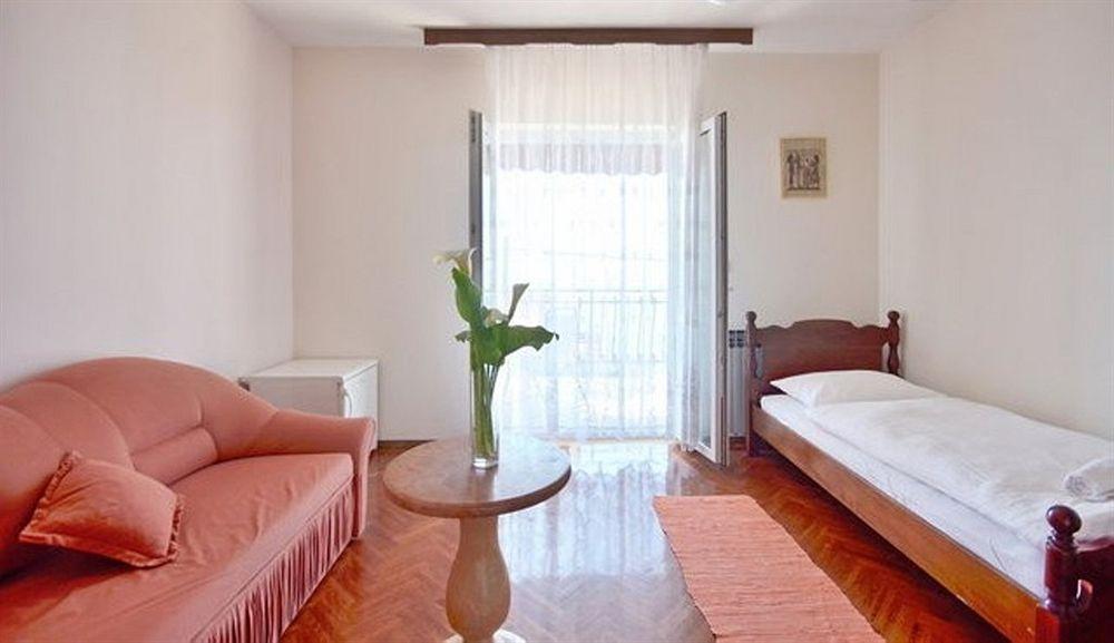 Appartamento Pansion Dioklecijan Podstrana Esterno foto