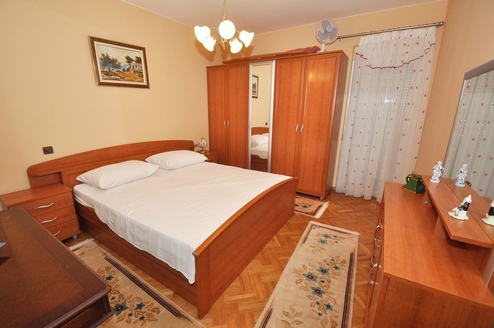 Appartamento Pansion Dioklecijan Podstrana Esterno foto