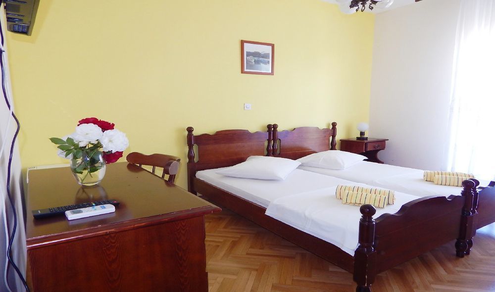 Appartamento Pansion Dioklecijan Podstrana Esterno foto