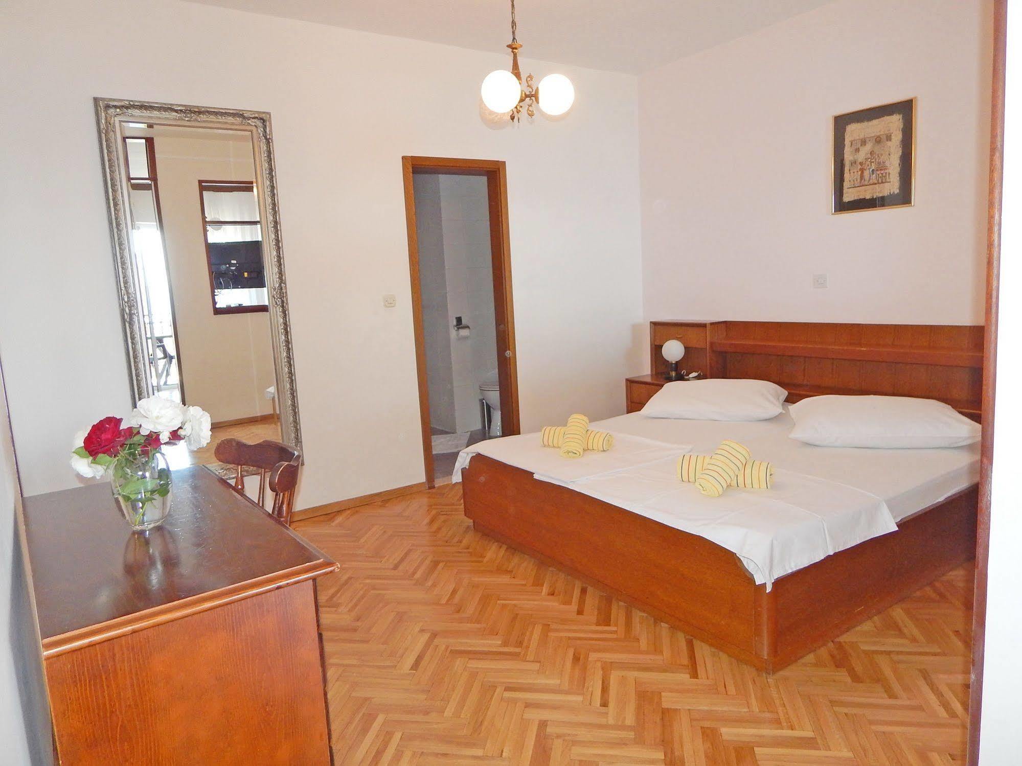 Appartamento Pansion Dioklecijan Podstrana Esterno foto