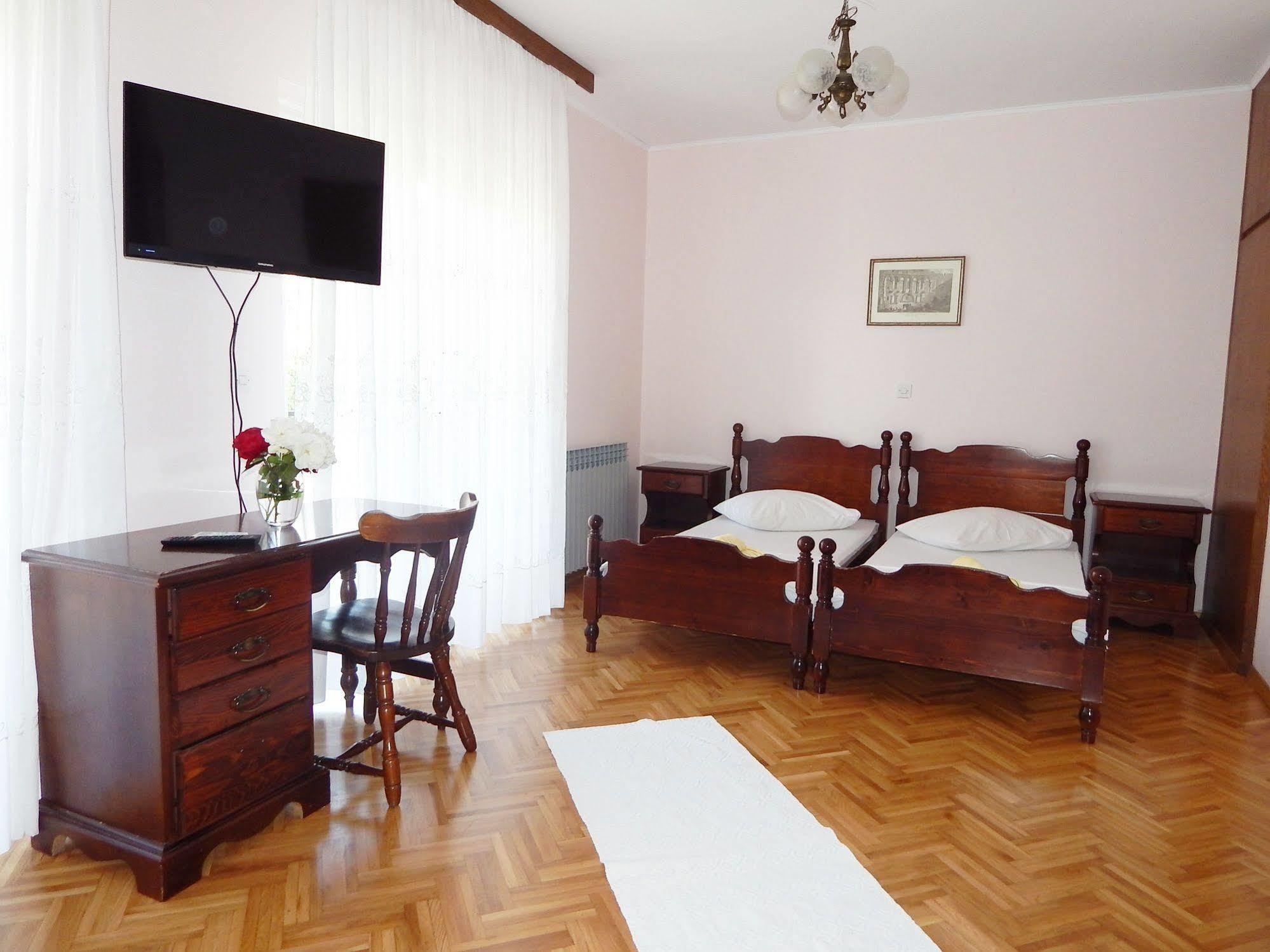 Appartamento Pansion Dioklecijan Podstrana Esterno foto